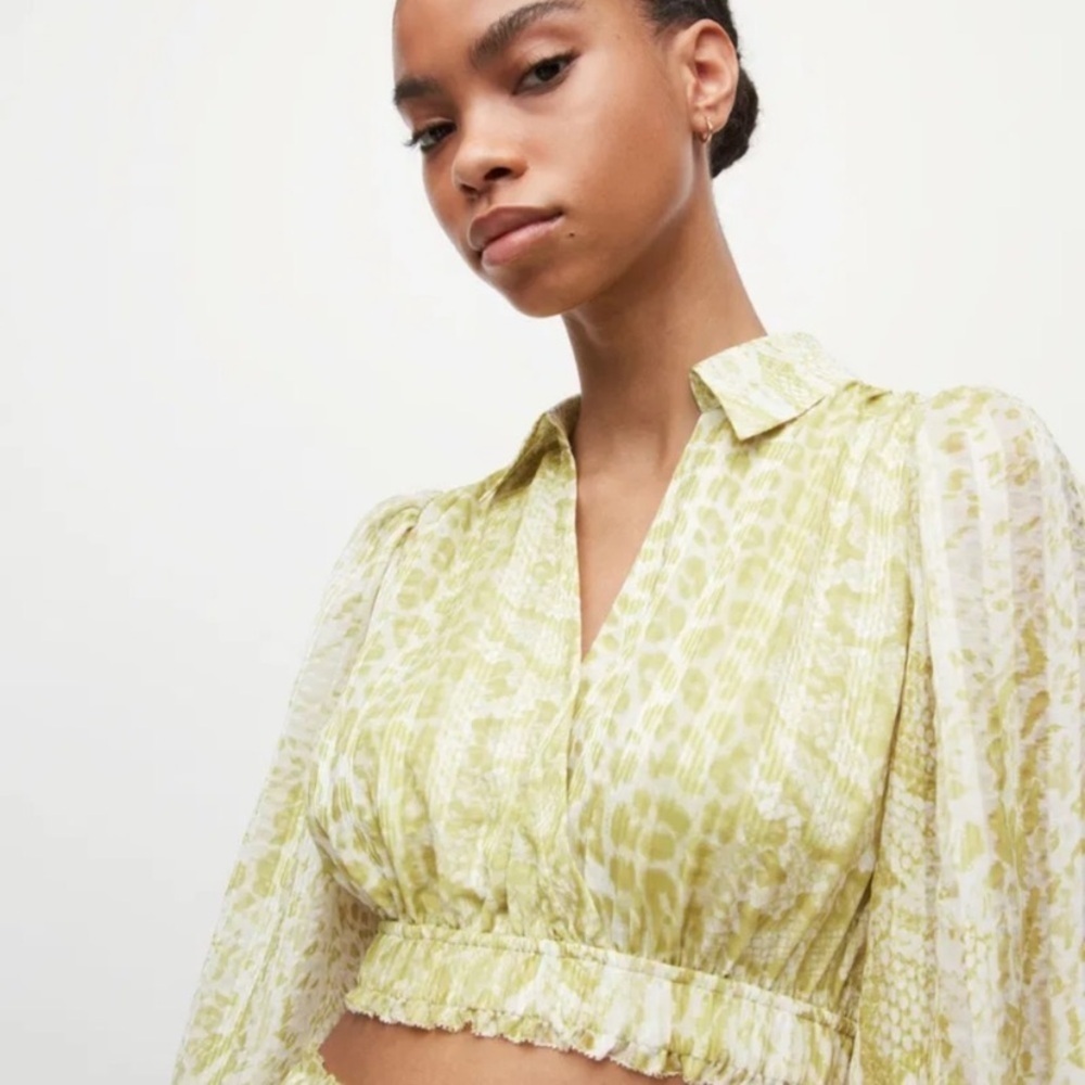 All Saints Clara Noche Snake Print Top Size 4 NWT Lime Green Cropped - Picture 5 of 17